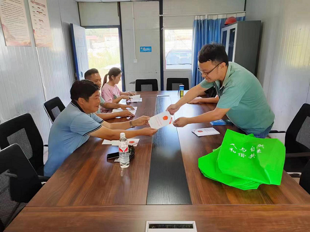 思茅分局積極提升政務(wù)服務(wù)水平 爭(zhēng)創(chuàng)優(yōu)質(zhì)營(yíng)商環(huán)境